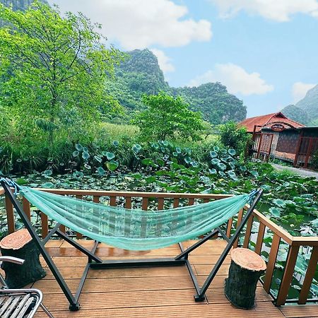 Lotus Field Homestay นิญบิ่ญ ภายนอก รูปภาพ