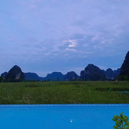 Lotus Field Homestay นิญบิ่ญ ภายนอก รูปภาพ