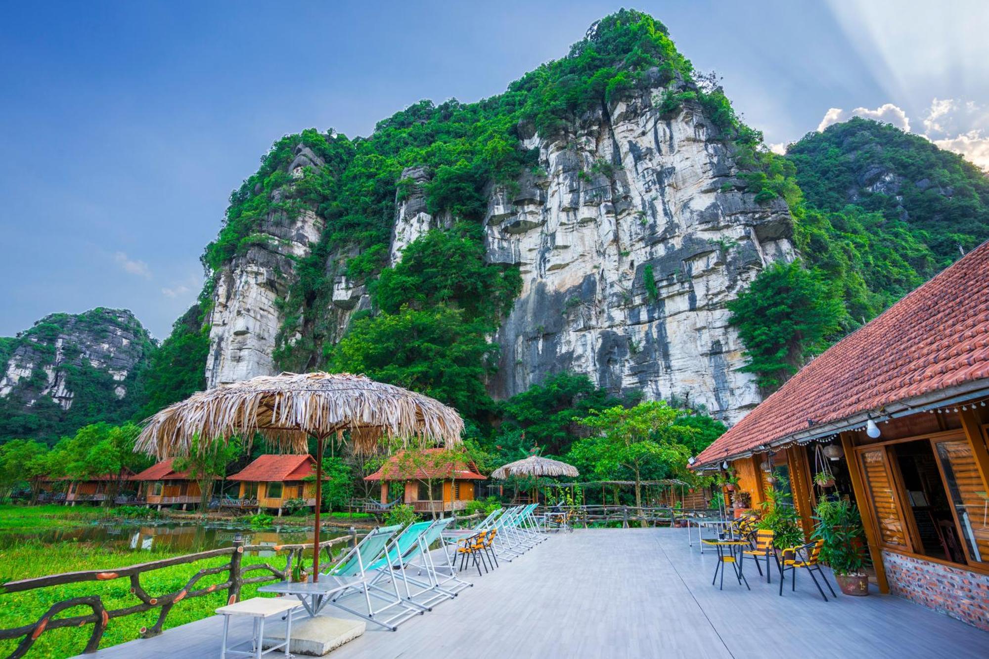 Lotus Field Homestay นิญบิ่ญ ภายนอก รูปภาพ