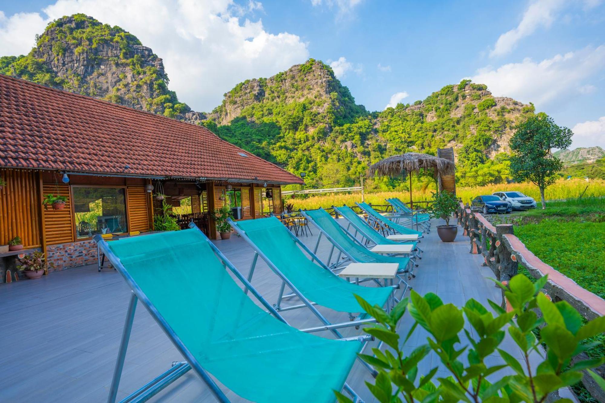 Lotus Field Homestay นิญบิ่ญ ภายนอก รูปภาพ